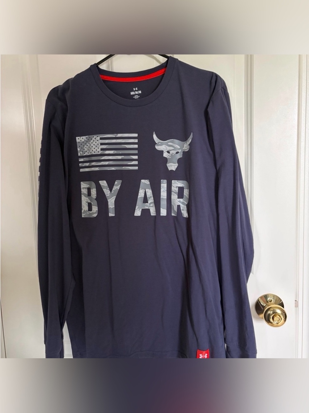 Under Armour men’s project rock Navy Long Sleeve 'By Air' Graphic Tee medium